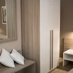 Konukevi Bagnasco 18 Suite&terrace 4*