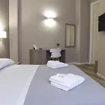 Konukevi Bagnasco 18 Suite&terrace 4*