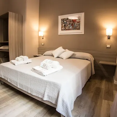 Bagnasco 18 Suite&terrace בית הארחה