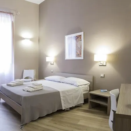 Bagnasco 18 Suite&terrace בית הארחה 4*